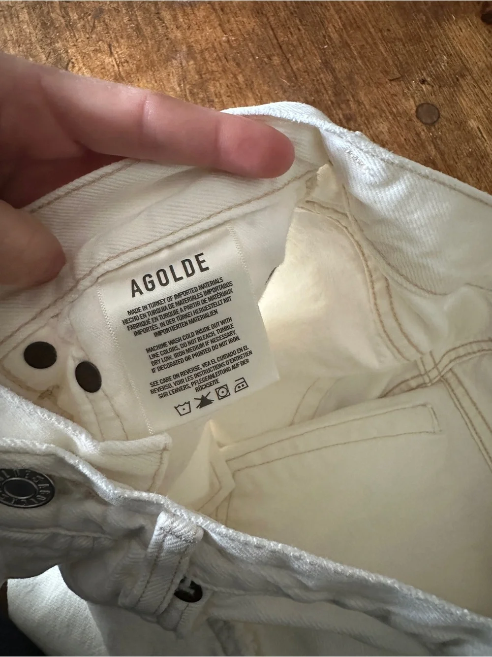 White Agolde Aritzia Denim Shorts - Picture 7 of 7